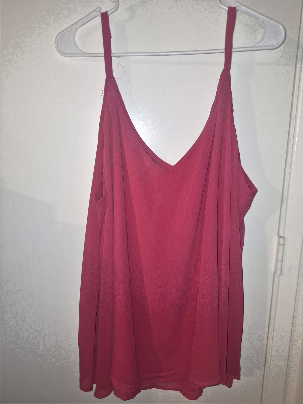 torrid Magenta V-Neck Spaghetti Strap Camisole Size 5